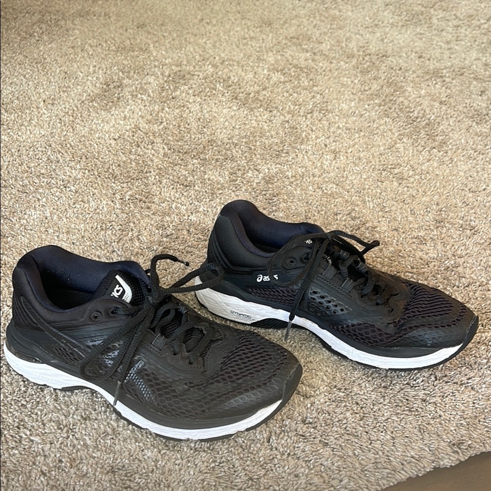 ASICS Men's Black and White Athletic Shoes
